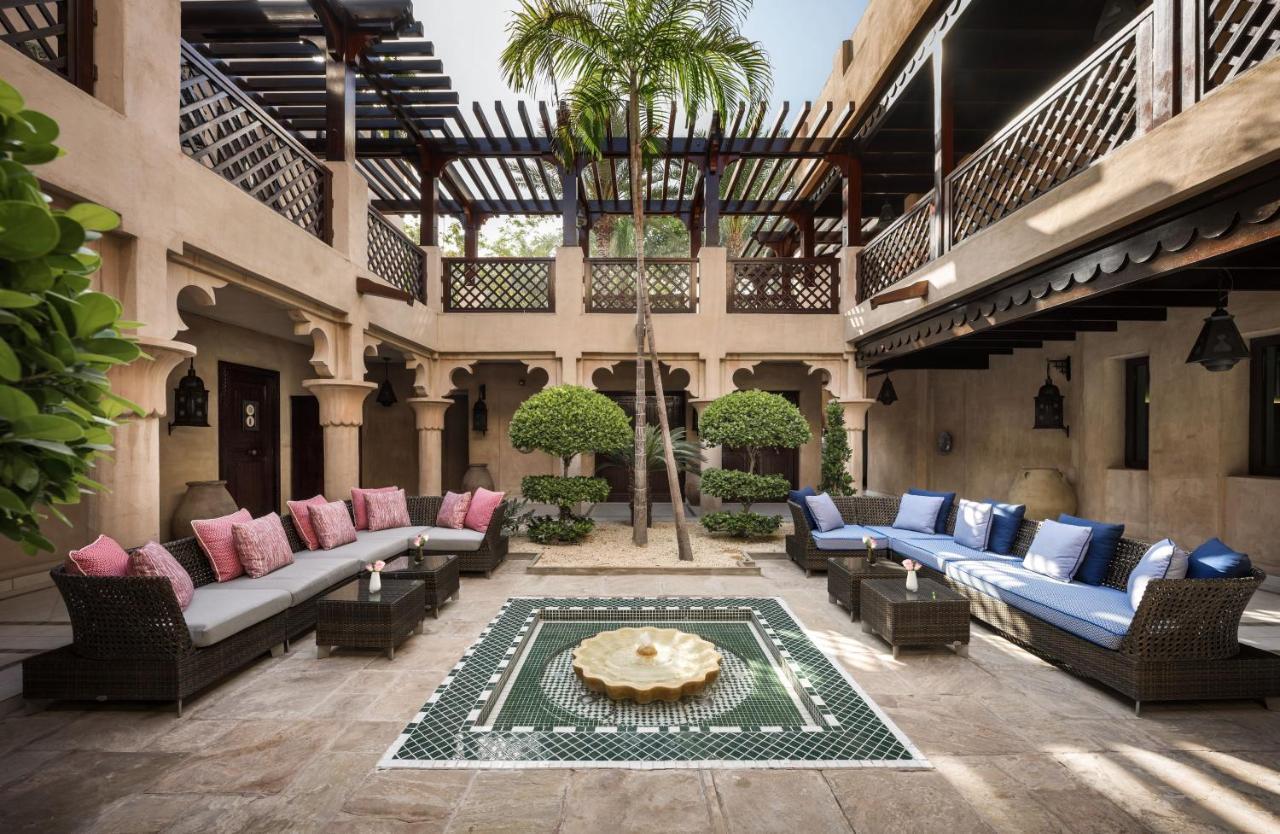 Jumeirah Dar Al Masyaf Dubai Dış mekan fotoğraf The courtyard at the Jumeirah Creekside